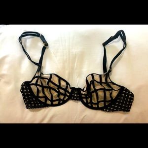 Victoria’s Secret Black/Nude Bra: 34B